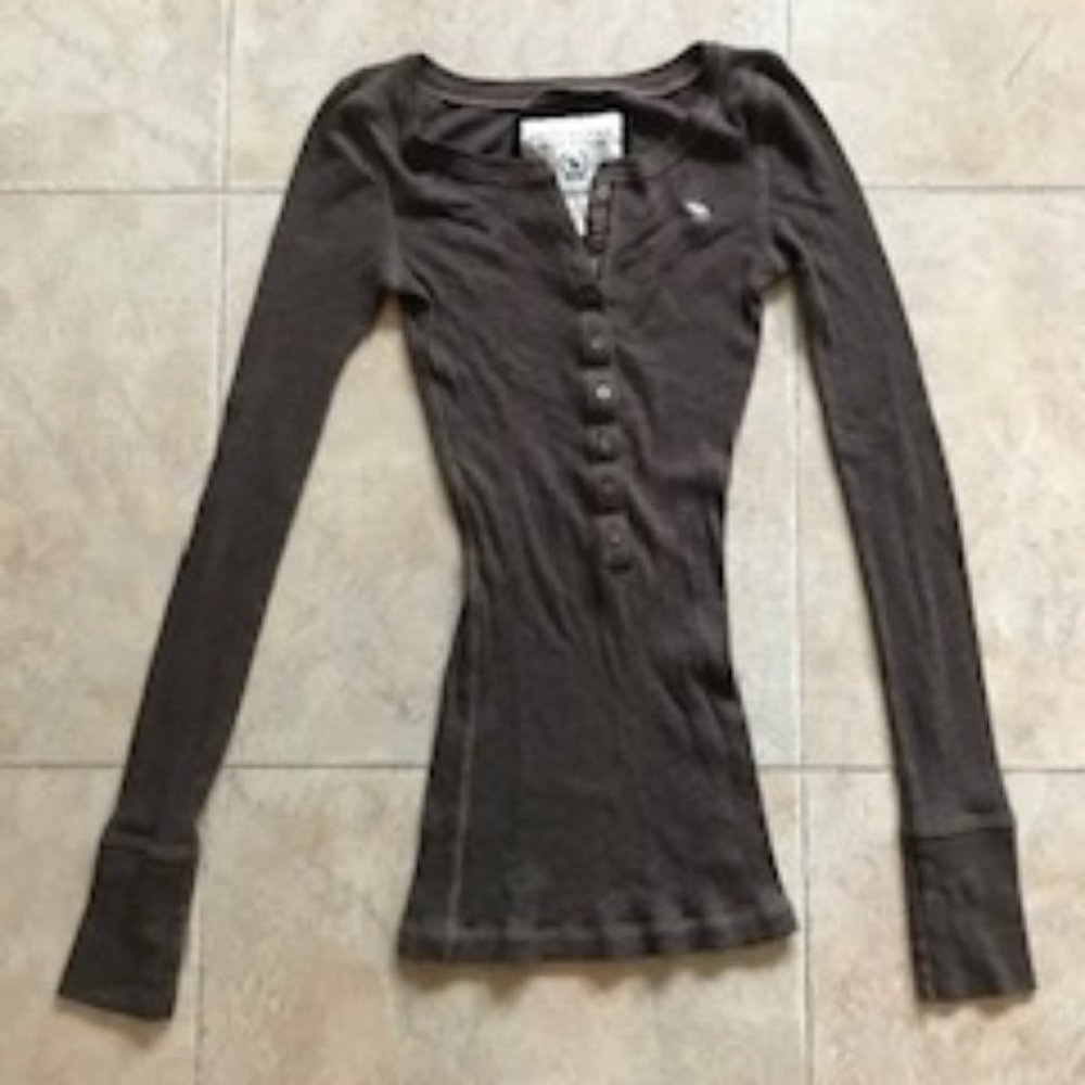 Abercrombie and Fitch Brown Long Sleeve Size XS